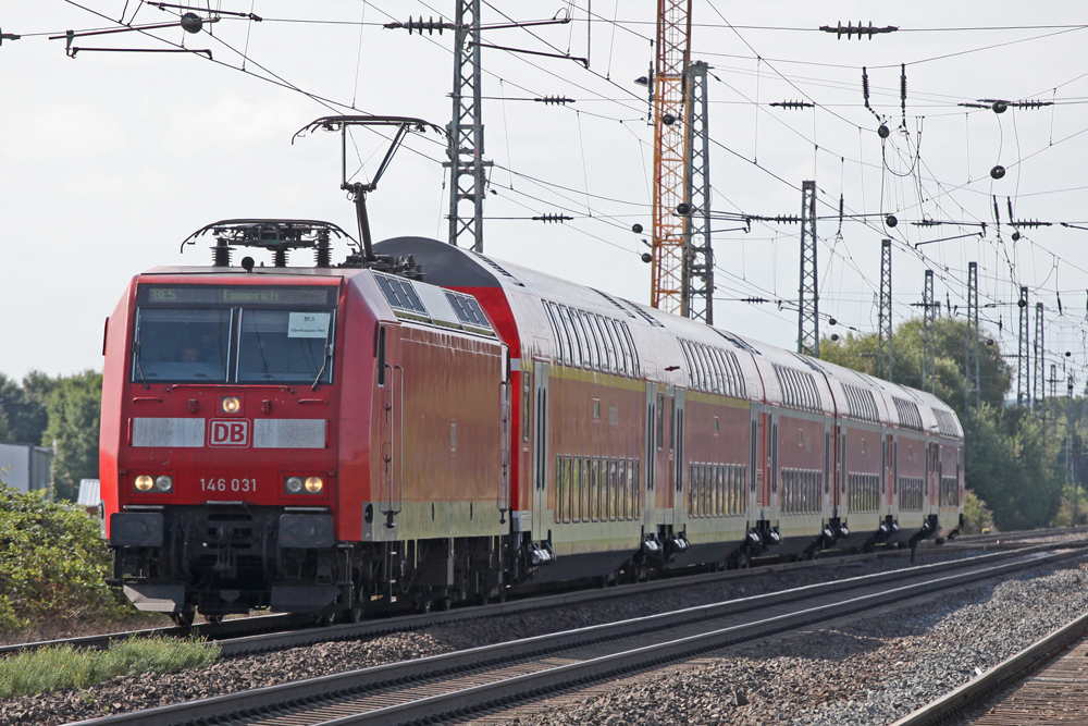 146 031